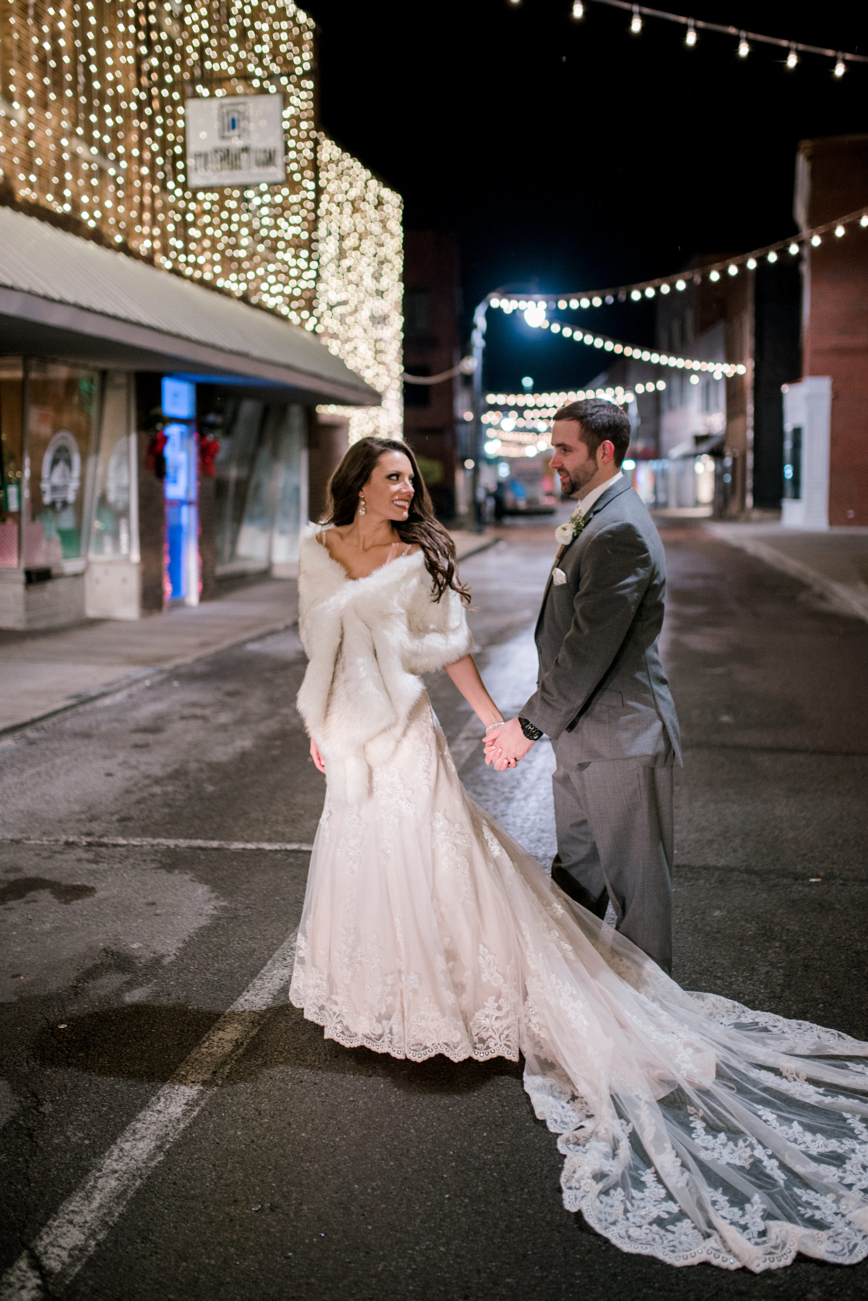 Green Meadows Country Club Winter Wedding | Pikeville Kentucky Photographer